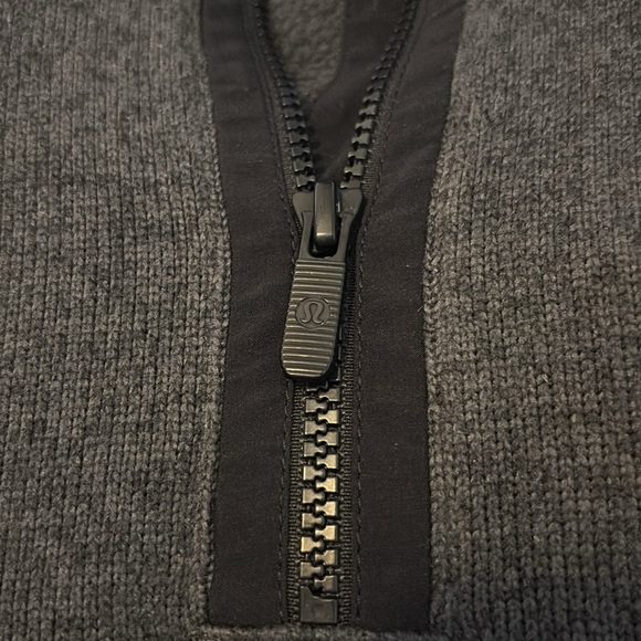 Lululemon Its Fleecing Cold women’s gray pullover hoodie size 6 - Picture 8 of 8